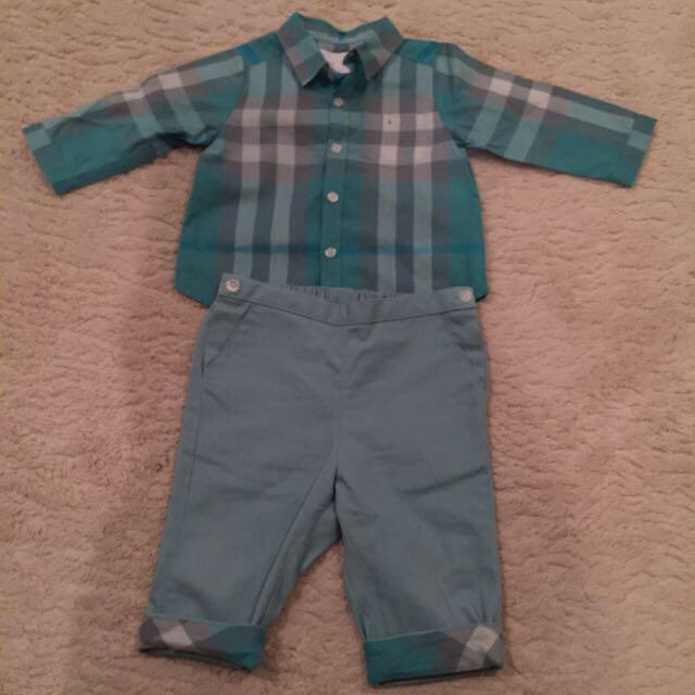 BURBERRY(バーバリー)のバーバリーキッズ 上下セット キッズ/ベビー/マタニティのキッズ服男の子用(90cm~)(その他)の商品写真