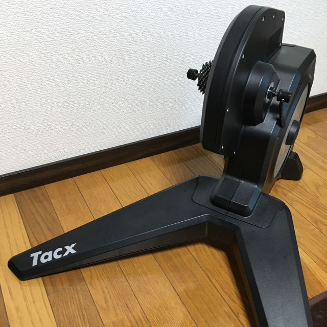 Tacx flux ダイレクトドライブ ローラー台 使用回数少 スポーツ/アウトドアの自転車(その他)の商品写真