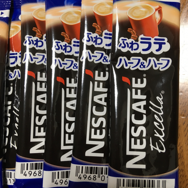 Nestle(ネスレ)のスー様専用☆ ネスレ スティックコーヒー 食品/飲料/酒の飲料(コーヒー)の商品写真