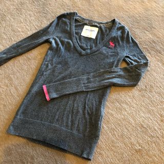 アバクロンビーアンドフィッチ(Abercrombie&Fitch)の☆専用です☆アバクロキッズ 薄手セーター 130(ニット)