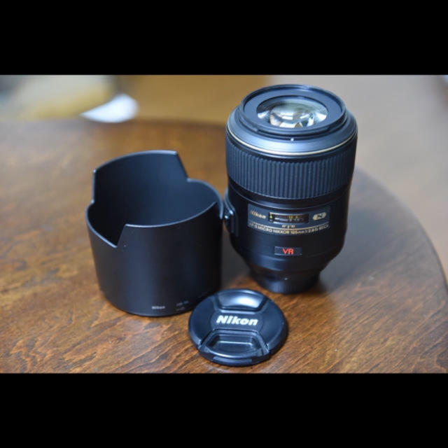 Nikon(ニコン)のAF-S VR Micro-Nikkor 105mm f/2.8G IF-ED スマホ/家電/カメラのカメラ(レンズ(ズーム))の商品写真