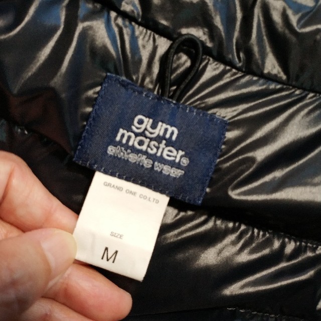 GYM MASTER(ジムマスター)のgym master ライトダウン Mサイズ ブラック メンズのジャケット/アウター(ダウンジャケット)の商品写真