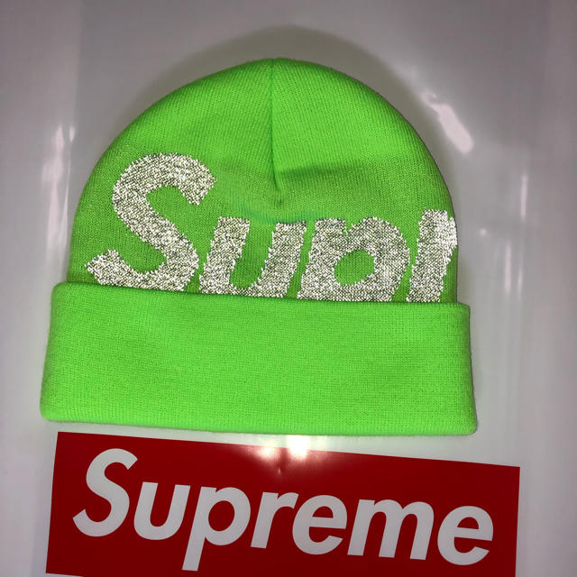 Supreme(シュプリーム)の【ブライトグリーン送料込】Reflective Big Logo Beanie メンズの帽子(ニット帽/ビーニー)の商品写真