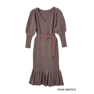 her lip to Two-Tone Belted Knit Dress