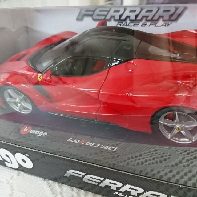 Ferrari(フェラーリ)の値下げ！ フェラーリ 1/24 ミニカー FERRARI エンタメ/ホビーのおもちゃ/ぬいぐるみ(ミニカー)の商品写真