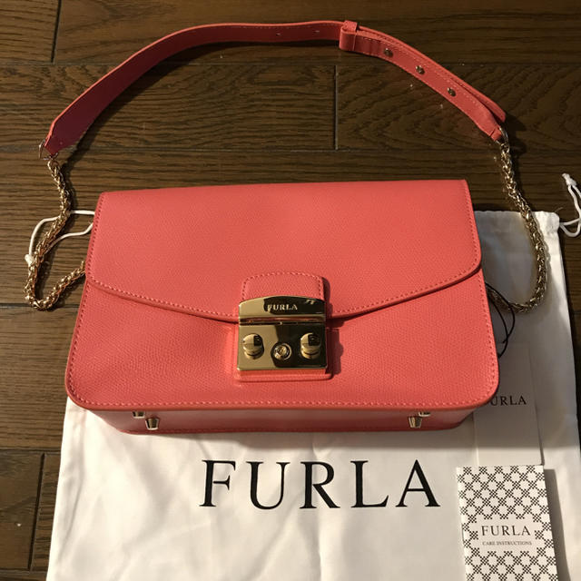 Furla(フルラ)の専用　新品 正規品 フルラ メトロポリス ショルダーバッグ レディースのバッグ(ショルダーバッグ)の商品写真
