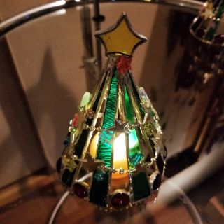 ステンドグラス　星を散りばめた　クリスマスツリーのランプ(中サイズ)(テーブルスタンド)