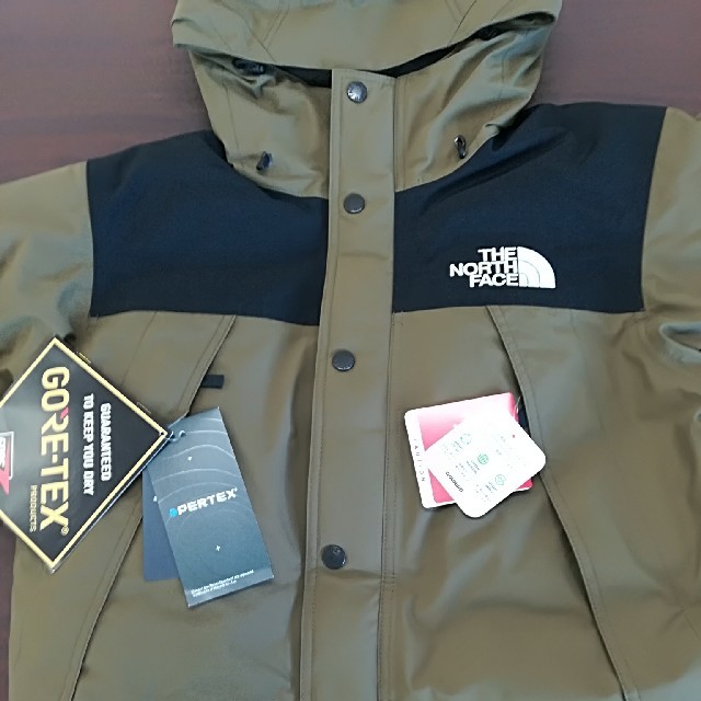 THE NORTH FACE(ザノースフェイス)のノースフェイス　マウンテンダウン　Sサイズ メンズのジャケット/アウター(ダウンジャケット)の商品写真