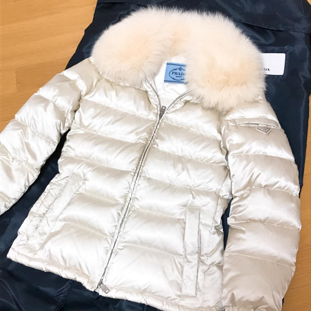 PRADA - PRADA ファー付きダウンの通販 by Nanapi♡'s shop|プラダ