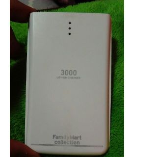 アイオーデータ(IODATA)のモバイルバッテリー　3000mah(バッテリー/充電器)