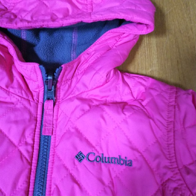 Columbia(コロンビア)のダブルＢ・コロンビア リバーシブルジャンパー キッズ/ベビー/マタニティのキッズ服女の子用(90cm~)(ジャケット/上着)の商品写真