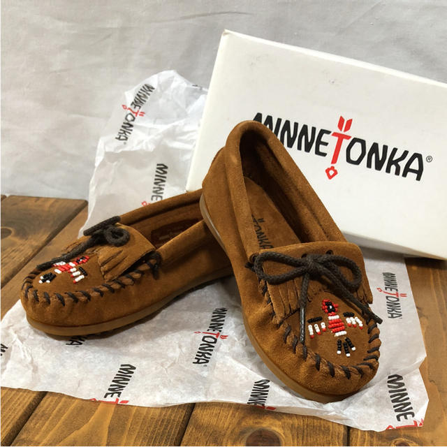 Minnetonka(ミネトンカ)のsupreme様☆専用 キッズ/ベビー/マタニティのキッズ靴/シューズ(15cm~)(ローファー)の商品写真