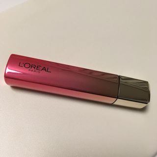 ロレアルパリ(L'Oreal Paris)のロレアルパリ ユイルカレス 811 リップ(リップグロス)