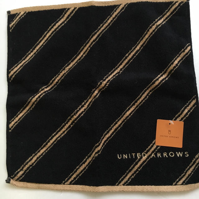 UNITED ARROWS(ユナイテッドアローズ)の【未使用】ユナイテッドアローズ  ハンドタオル2枚 35㎝×35㎝ レディースのファッション小物(ハンカチ)の商品写真