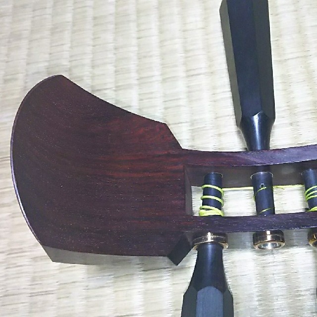 津軽三味線(紅木の三本継ぎです) 楽器の和楽器(三味線)の商品写真