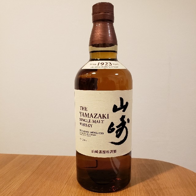 サントリー(サントリー)の山崎 ノンビンテージ 700ml  食品/飲料/酒の酒(ウイスキー)の商品写真