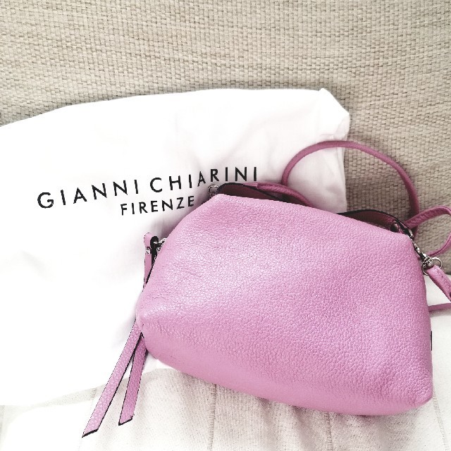 GIANNI CHIARINIのショルダーバッグ