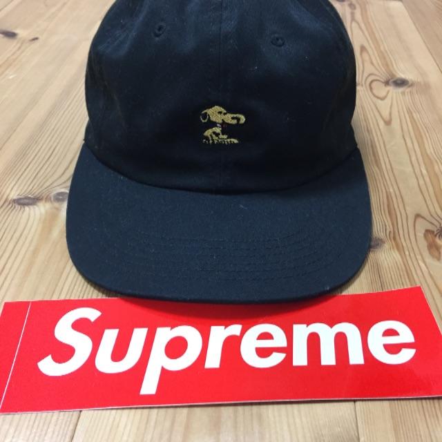 Supreme(シュプリーム)のsupreme vietnam cap キャップ ブラック スヌーピー  メンズの帽子(キャップ)の商品写真