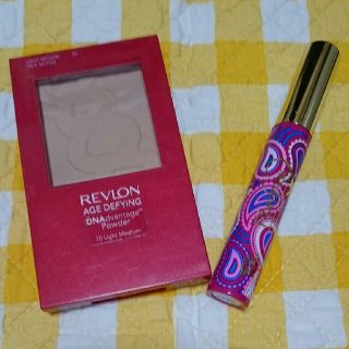 レブロン(REVLON)の【値下げ】レブロン フェイスパウダー（オマケ付き）(フェイスパウダー)