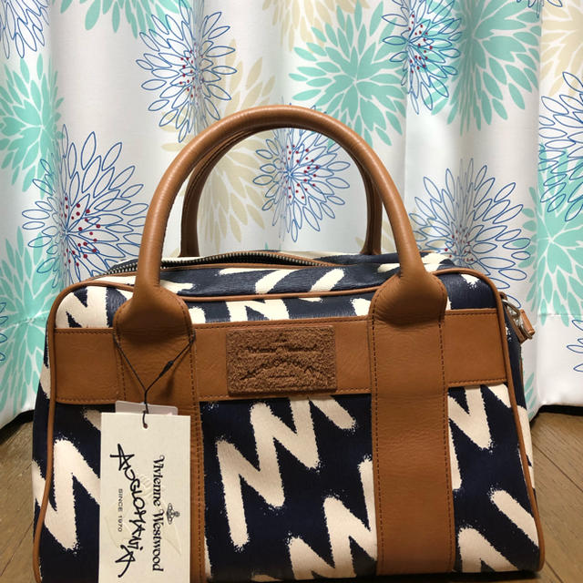 vivienne westwood アングロマニア□ショルダーハンド□最終値下げ