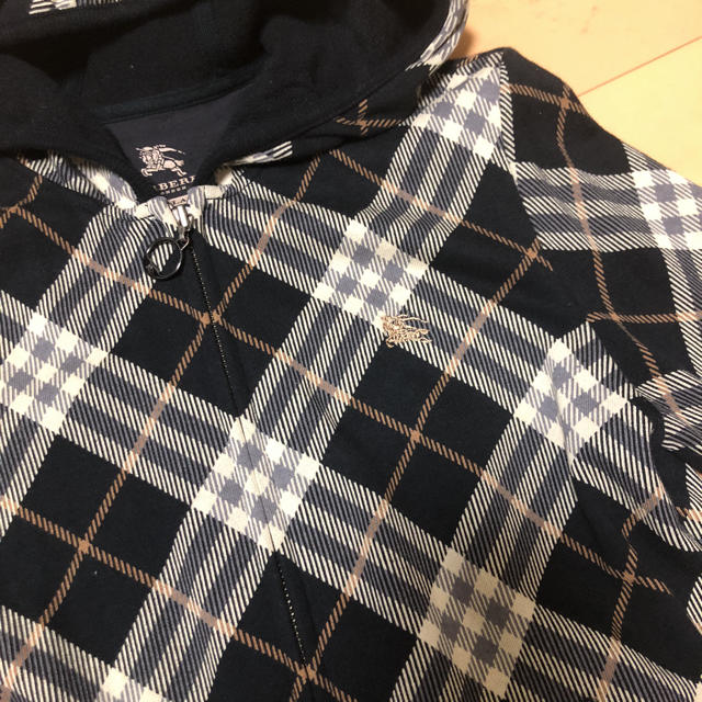 BURBERRY BLUE LABEL(バーバリーブルーレーベル)の美品 バーバリーブルーレーベル チェック柄 パーカー レディースのトップス(パーカー)の商品写真