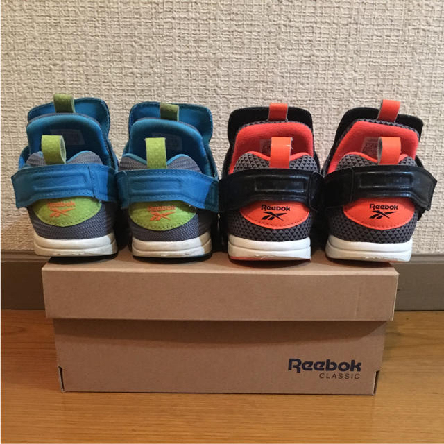 Reebok(リーボック)のReebokリーボックポンプフューリーキッズ キッズ/ベビー/マタニティのキッズ靴/シューズ(15cm~)(スニーカー)の商品写真