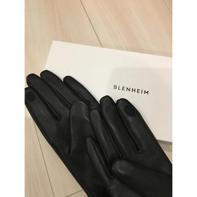 M-premier(エムプルミエ)の【専用】【新品】BLENHEIM 手袋 レディースのファッション小物(手袋)の商品写真