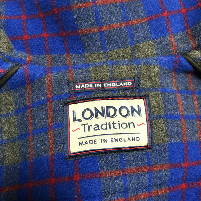 LONDON TRADITION:ショートダッフルコート レディースのジャケット/アウター(ダッフルコート)の商品写真