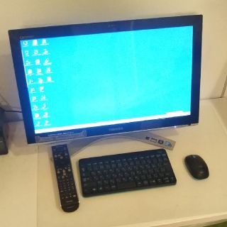 トウシバ(東芝)の東芝テレビ一体型パソコン★ブルーレイ内蔵(デスクトップ型PC)