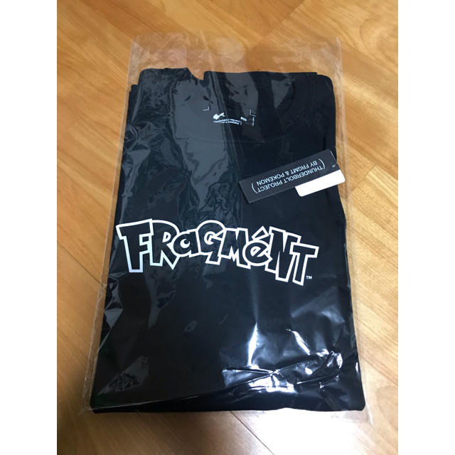 【かんたんラ】 FRAGMENT - THUNDERBOLT PROJECT◼︎フラグメント Tシャツ 黒 Lの通販 by G's shop｜フラグメントならラクマ ピカチュウ