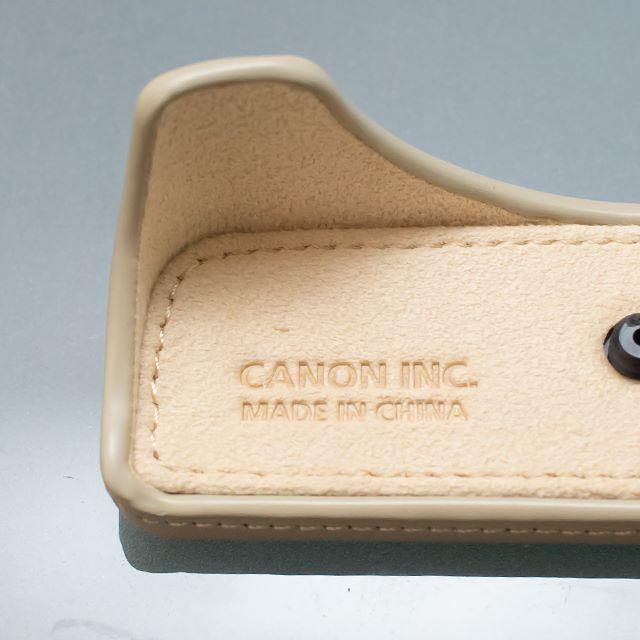 Canon(キヤノン)のCanon EOS Kiss M用 ボディジャケット EH32-CJ スマホ/家電/カメラのカメラ(ケース/バッグ)の商品写真