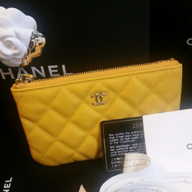 CHANEL(シャネル)のCHANEL　カードケース　新品未使用品 レディースのファッション小物(コインケース)の商品写真