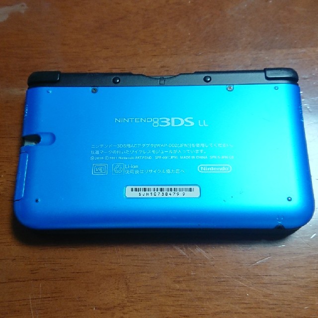 ニンテンドー3DS(ニンテンドー3DS)のニンテンドー3DS LL ブルー×ブラック ジャンク エンタメ/ホビーのゲームソフト/ゲーム機本体(携帯用ゲーム機本体)の商品写真