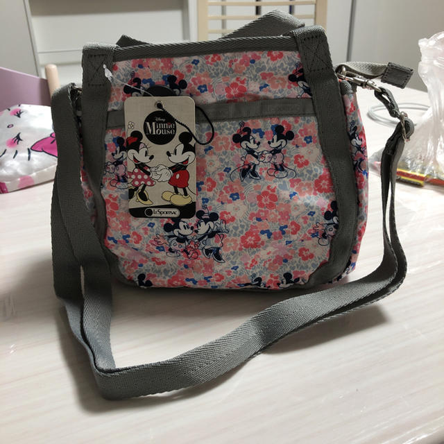 LeSportsac(レスポートサック)のレディースバック レディースのバッグ(ショルダーバッグ)の商品写真