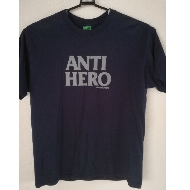 ANTIHERO(アンチヒーロー)のアンチヒーロー　ANTI  HERO  スケーター　パンク　ヒップホップ　紺 メンズのトップス(Tシャツ/カットソー(半袖/袖なし))の商品写真