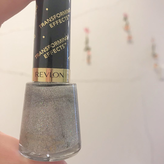 REVLON(レブロン)のレブロン トランスフォーミング エフェクツ トップ コート 765 コスメ/美容のネイル(ネイルトップコート/ベースコート)の商品写真