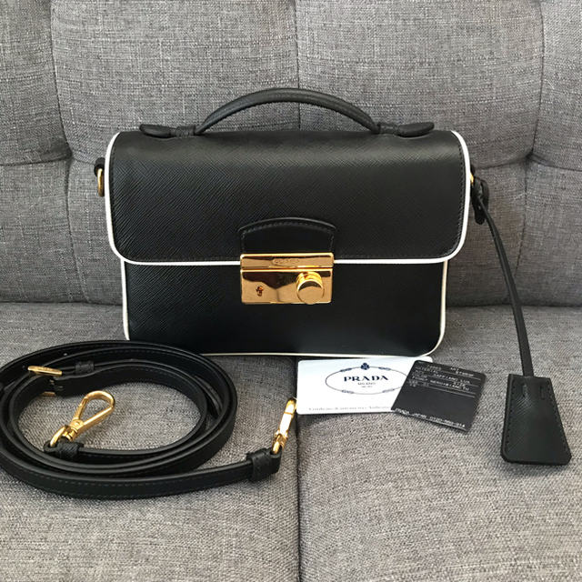 PRADA(プラダ)の師走タイムセール❤️良品❤️ PRADA サフィアーノ 2way バッグ レディースのバッグ(ショルダーバッグ)の商品写真