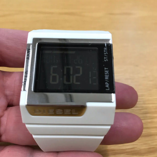 DIESEL - DIESELデジタル腕時計の通販 by こんちゃん's shop