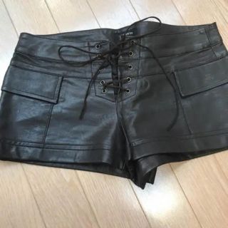 エゴイスト(EGOIST)のエゴイスト 新品 レザーショートパンツ(ショートパンツ)