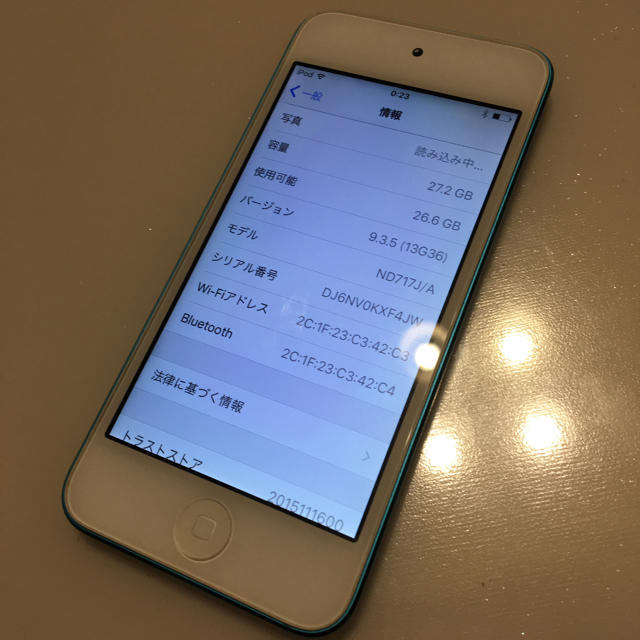 iPod touch(アイポッドタッチ)のiPod touch 5世代 32gb スマホ/家電/カメラのスマートフォン/携帯電話(スマートフォン本体)の商品写真