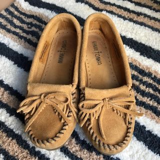 ミネトンカ(Minnetonka)の美品！ミネトンカ (ローファー/革靴)