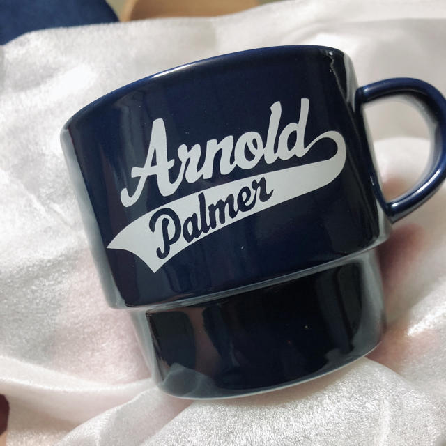 Arnold Palmer(アーノルドパーマー)のマグカップ インテリア/住まい/日用品のキッチン/食器(グラス/カップ)の商品写真