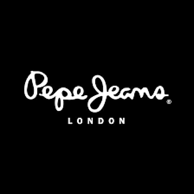 Pepe Jeans(ペペジーンズ)のおーた様専用♡Pepe Jeans LONDON♡レオパード柄スニーカー♡ レディースの靴/シューズ(スニーカー)の商品写真