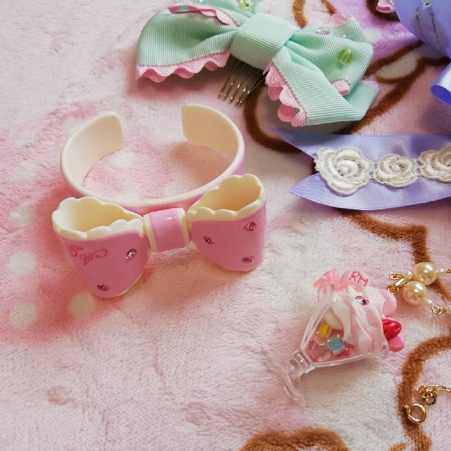 Angelic Pretty(アンジェリックプリティー)のAngelic Pretty アクセサリー コーム など セット レディースのヘアアクセサリー(バレッタ/ヘアクリップ)の商品写真