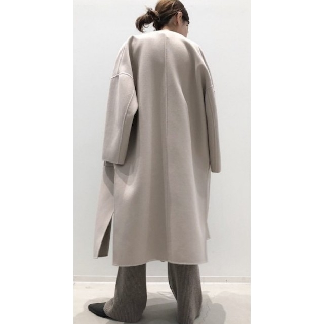 L'Appartement DEUXIEME CLASSE(アパルトモンドゥーズィエムクラス)の♪新品♪アパルトモン ALMA ROSA NO COLLAR COAT レディースのジャケット/アウター(ロングコート)の商品写真