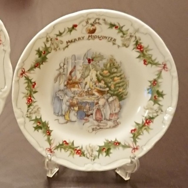 Royal Doulton(ロイヤルドルトン)のロイヤルドルトン  クリスマス インテリア/住まい/日用品のキッチン/食器(食器)の商品写真