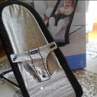 ベビービョルン(BABYBJORN)のベビービョルン　バウンサー　限定　小花柄　コーデュロイ　リバーシブル(その他)