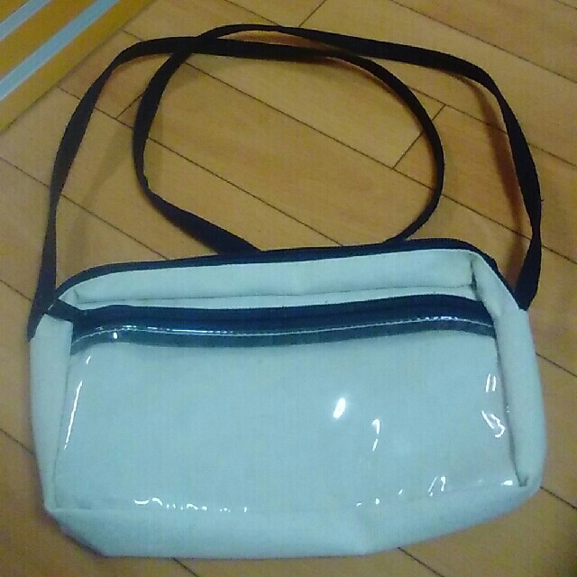 ニコちゃん　ミニショルダーバッグ レディースのバッグ(ショルダーバッグ)の商品写真