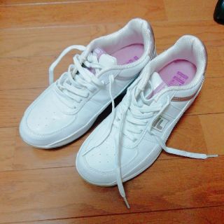 フィラ(FILA)のFILA スニーカー 24cm 新品、未使用(スニーカー)