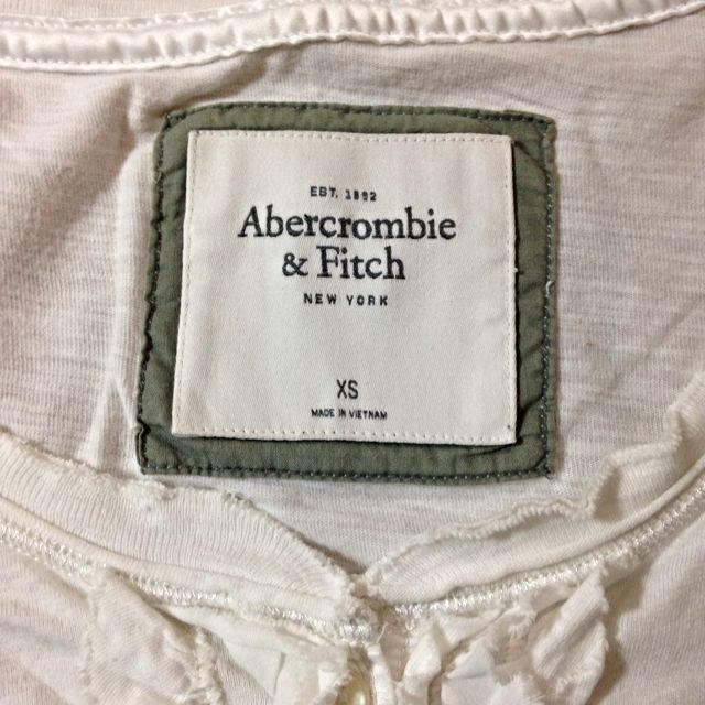 Abercrombie&Fitch(アバクロンビーアンドフィッチ)のAbercrombie＆FitchロンT レディースのトップス(Tシャツ(長袖/七分))の商品写真